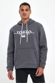 Kapşonlu Rahat Kalıp İçi Polarlı 3 iplik Tokyo Baskılı SweatShırt spr24sw12 thumbnail 2