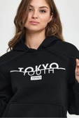 Kadın Kapşonlu Rahat Kalıp İçi Polarlı 3 iplik Tokyo Baskılı Swetashırt Spr24swk12 thumbnail 3