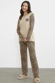 Leopar Düğmeli Yaka Pijama Takım - Bej thumbnail 3