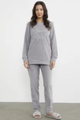 Nakış Detaylı Polar Pijama Takım - Gri - 1