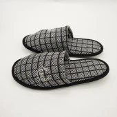 Siyah Gri Renk Kare Desenli Erkek Terlik - 5