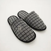 Siyah Gri Renk Kare Desenli Erkek Terlik - 6