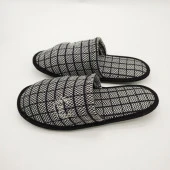 Siyah Gri Renk Kare Desenli Erkek Terlik - 10