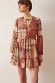 Biyeli V Yaka Desenli Mini Elbise Kahve - 4