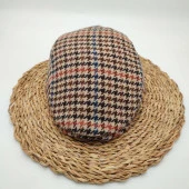 Nokta Desenli Kahve Renk Klasik Erkek Kasket - 1