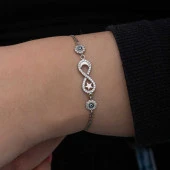 Gümüş Ay Yıldız Nazarlı Sonsuzluk Kadın Bileklik thumbnail 6