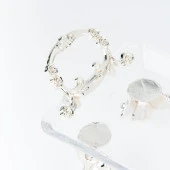 Dikdörtgen Cam Tepsi Ayaklı Kulplu Gümüş Detaylı - 3