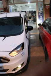 Ford Courier Yarasa Ayna Kapağı 2014-2017 Piano Black - 1