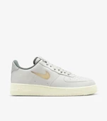 Air Force 1 "Light Bone and Coconut Milk" DC8894-001 Kadın Sneaker thumbnail 1