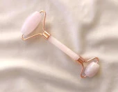 Gül Kuvars Yüz Masajı Silindiri Yüz Germe Yanak Zayıflama Cilt Bakımı Masaj Cihazı - 5