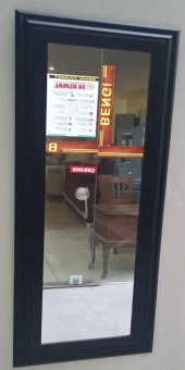 Boy 90346 Duvar Aynası 45'e 115 MDF Lam Kenar Siyah Flotal Ayna Kutuda Sevk El Yapım - 2