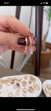 VIP İnce Baget Taşlı Küpe - 1