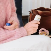 Mustela Cold Cream Stick - Bebekler için Yüz Kremi 9.2g thumbnail 4