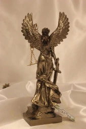 Dekoratif Avukat Adalet Kadın Heykeli Themis Terazi Kanatlı thumbnail 5