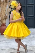 Kız Çocuk Tek Omuz Taş Detaylı Eteği Kabarık Sarı Abiye thumbnail 1