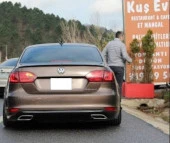 Volkswagen Jetta Makyajsız için Egzoz Görünüm Difüzör - 1