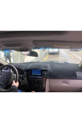 Kia Sorento 2006-2009 Modelleri Için Uygun Torpido Koruma Halısı Siyah Kenar Renk Siyah thumbnail 2