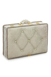 Sandıklı İşlemeli Çeyizlik Seccade Seti Damat Gelin Bohçası Hediyelik Kuranı Kerim Seti thumbnail 2