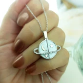 Vaoov 925 Ayar Gümüş İsimli Rodyum Kaplama Açılan Gezegen Kolye thumbnail 2