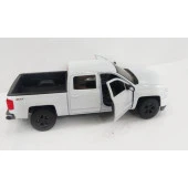 Welly 2017 Chevrolet Silverado 1:24 Beyaz Model Araba thumbnail 2