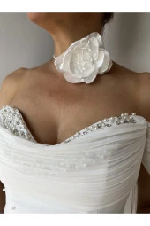 Nişantaşı Abiye Gül kolye/ saten çiçek bağcıklı kolye, beyaz gül choker thumbnail 2