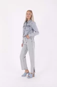 Paçaları Yırtmaç Detaylı ve Geniş Paçalı Yüksek Belli Rahat Jean Kadın Kot Pantolon BuzMavisi Denim  - 3