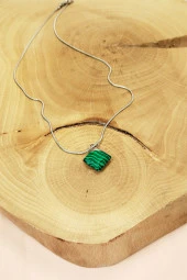 Malakit Doğal Taşı Zincirli El Yapımı Kolye Uç: 1,5 cm Zincir: 20 cm Kutulu thumbnail 6