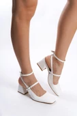 Mulia Beyaz Rugan Yazlık Mary Jane Kalın Topuklu Küt Burun Bantlı Ayakkabı thumbnail 3
