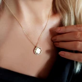 Vaoov 925 Ayar Gümüş Altın Kaplama Dönen Yonca Kolye thumbnail 1