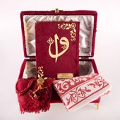 Çizgili Kutu Çeyizlik, Şal + Seccade + Tesbih + Kuran Hediye Seti (Orta B. Kadife, Bordo, Elif-Vav) thumbnail 3