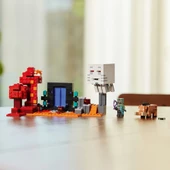 LEGO Minecraft 21255 Nether Geçidi Pususu (352 Parça) thumbnail 10