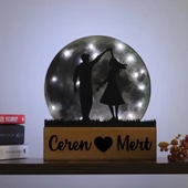 Veraart Işıklı Pleksi Dolunay Kişiselleştirilebilir Biblo Belinda Elele Tutuşan Çift Anahtar Askılığı - 7