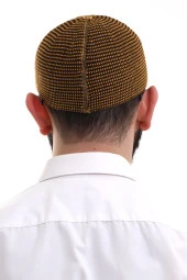 Hardal Kışlık Nokta Desenli Orlon Namaz Takkesi thumbnail 6