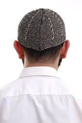 Siyah Taş Kışlık Çift Renk Kadife Namaz Takkesi thumbnail 6