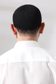 Siyah Safir Dantel Detaylı Örme Namaz Takkesi - 5