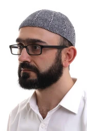 Füme Gri Kışlık Çift Renk Kadife Namaz Takkesi thumbnail 1