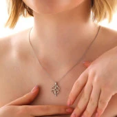 925 Ayar Gümüş Kalpli Dört Yapraklı Yonca Kadın Kolye thumbnail 2