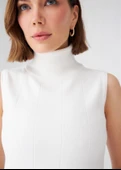Peraluna Balıkçı Yaka Dar Kalıp Kolsuz Bluz - Ekru thumbnail 4
