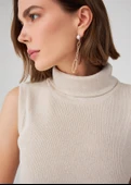 Peraluna Simli Balıkçı Yaka Kolsuz Kadın Triko Bluz - Krem thumbnail 5