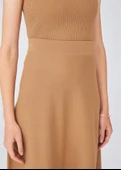 Peraluna Kloş Kesim Kaşmir Karışım Diz Altı Triko Etek - Camel thumbnail 6