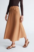 Styleboom X Peraluna VIVIEN SKIRT Düğme Detaylı Diz Altı Kloş Kadın Triko Etek - Camel thumbnail 4