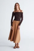 Styleboom X Peraluna VIVIEN SKIRT Düğme Detaylı Diz Altı Kloş Kadın Triko Etek - Camel - 2