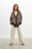 Peraluna ZEBRA CARDIGAN V Yaka Zebra Desen Organik Pamuk-Yün Karışım Geniş Kesim Kadın Triko Hırka - Kahve - 1