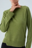 Peraluna VANESSA PULLOVER Merino Yünlü Yanları Yırtmaçlı Ince Kadın Triko Kazak - Yeşil thumbnail 5