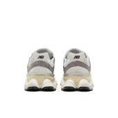 New Balance 9060 Rain Cloud Grey thumbnail 3