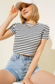 Çizgili Kısa Kol Crop Ekru thumbnail 2