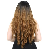 Su Dalgası Uzun Perçemsiz Fiber Sentetik Peruk - Siyah / Karamel Ombreli thumbnail 4