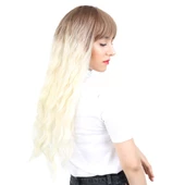 Perçemli Uzun Su Dalgası Fiber Sentetik Peruk - Kumral / Platin Ombreli thumbnail 2