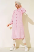 Önden Düğmeli Çizgili Gofre Tunik Pembe thumbnail 1