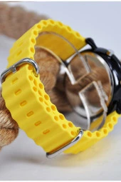 Sarı Renk Silikon Kordonlu Tuşlu Led Unisex Kol Saati SU-903 - 4